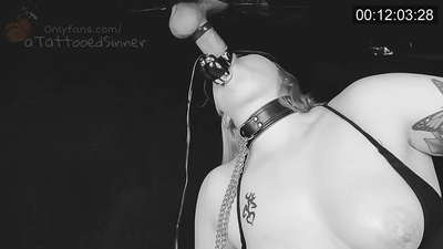 Pretty girl with perfect tits at glorihol